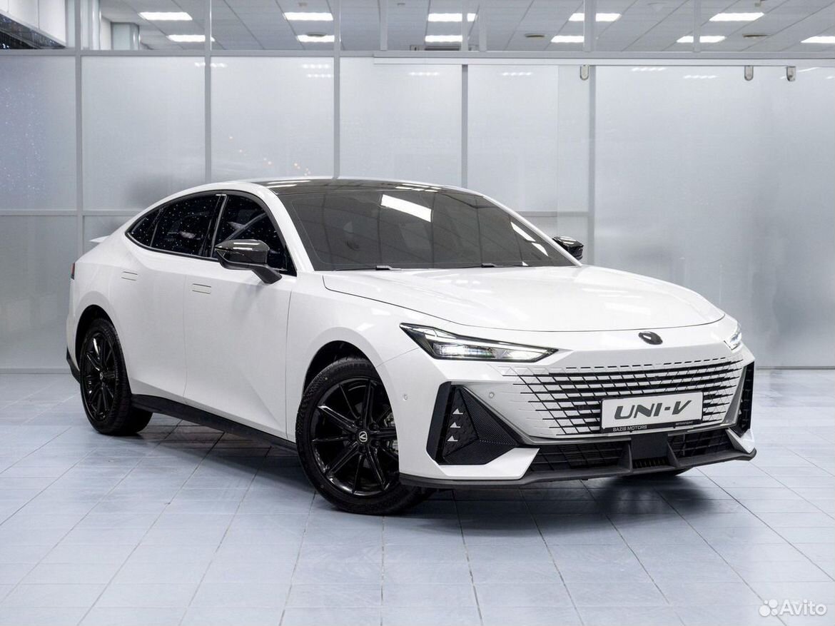 Changan UNI-V 1.5 AMT, 2026