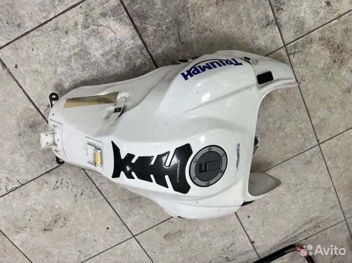 Бензобак для Triumph Tiger 1050