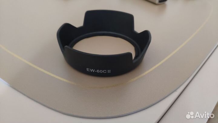 Бленда на объектив canon ew-60c