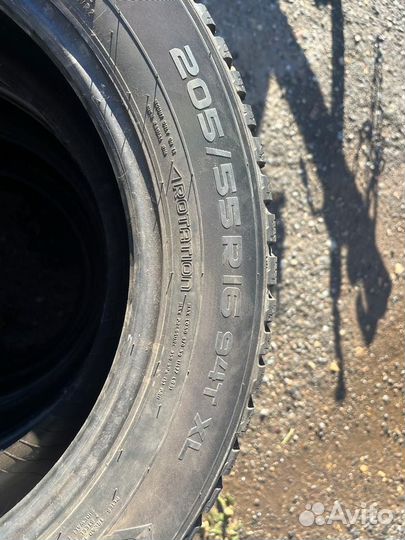 Nokian Tyres Hakkapeliitta 8 205/55 R16 94T