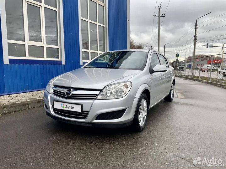 Opel Astra 1.6 МТ, 2012, 155 000 км