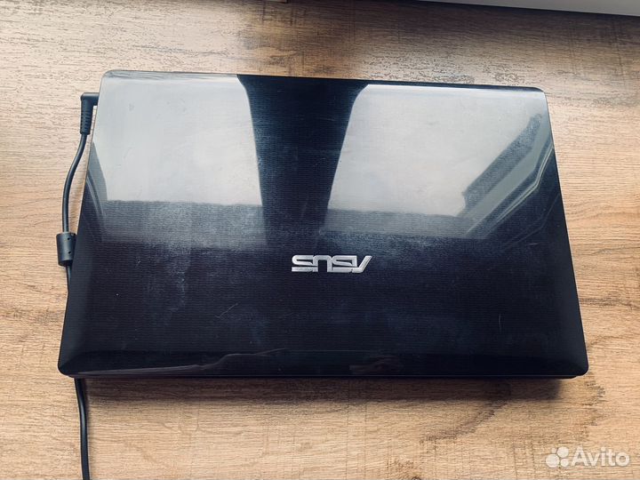 Ноутбук на запчасти