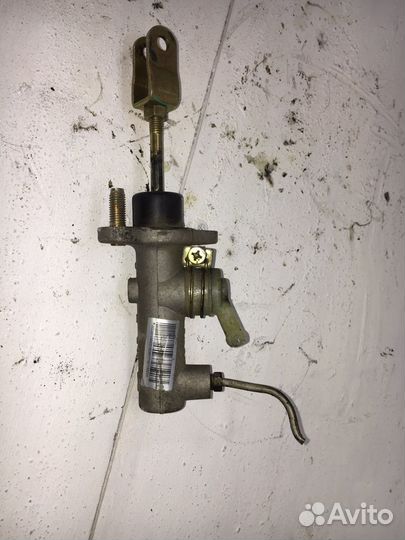 Главный рабочий цилиндр сцепления geely эмигранд