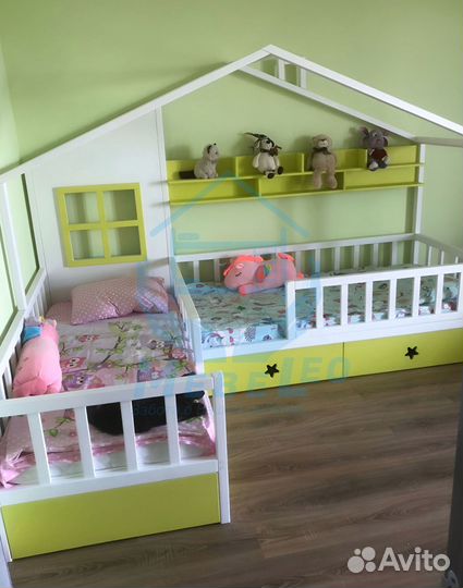 Двухъярусная кровать