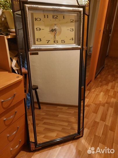 Зеркало с часами, интерьерное. Энка