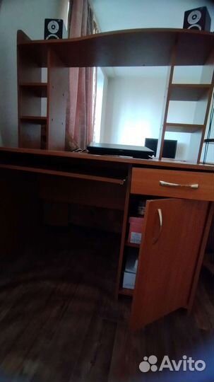 Компьютерный стол