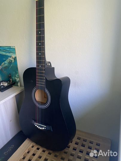 Акустическая гитара