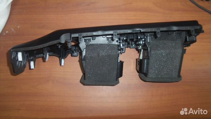 Genesis g70 воздуховод центральный