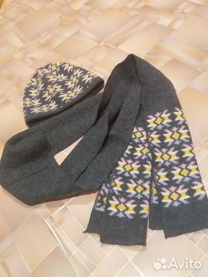 Комплект шапка и шарф