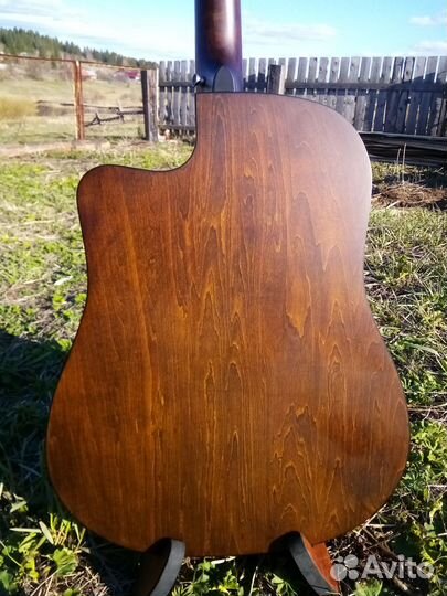 Электроакустическая гитара новая