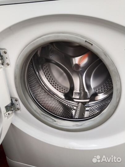 Стиральная машина Hotpoint Ariston б/у