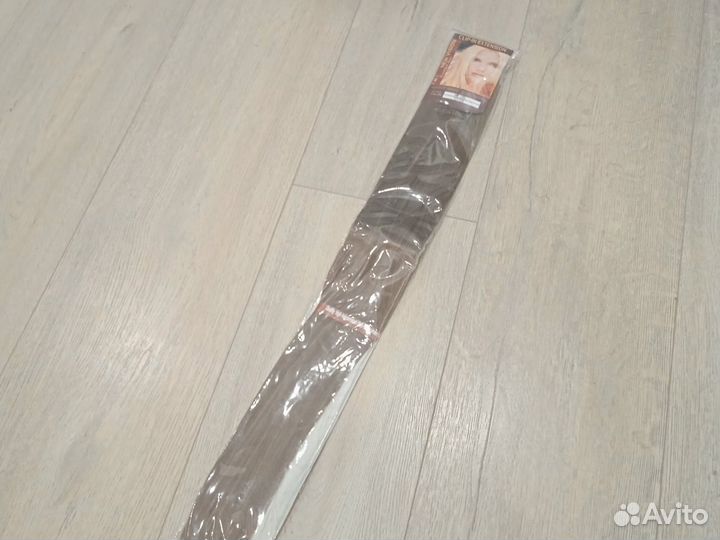 Пряди на заколках