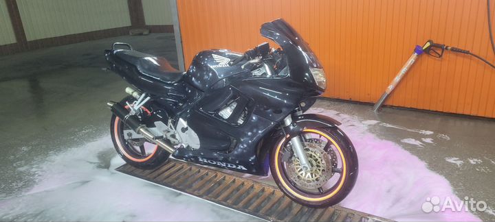 Honda cbr600f