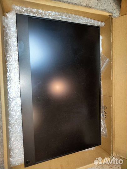 Переносной тонкий монитор 15.6