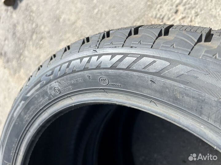 Sunwide Snowide 245/45 R19 70H