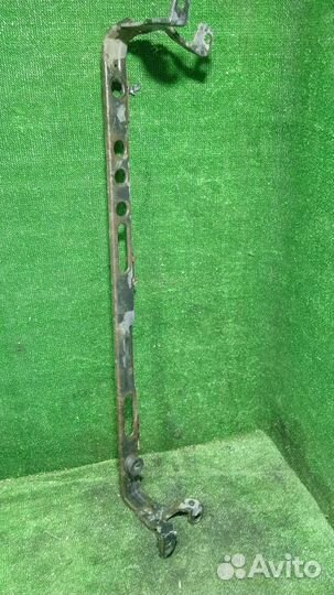 Панель крепления радиатора ford focus 2 нижняя