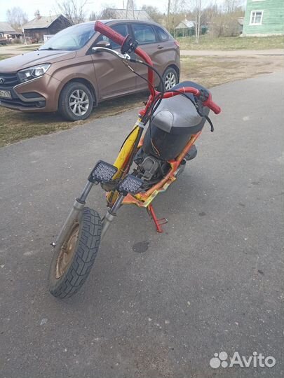 Продам скутер 4т 100кубов