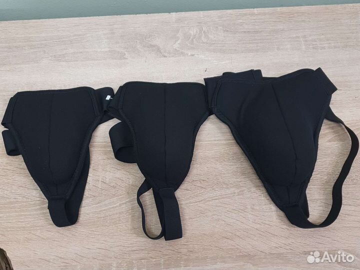 Хоккейная защита паха