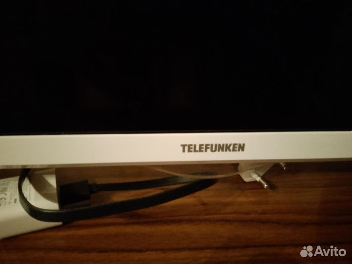 Телевизор SMART tv 32 белый