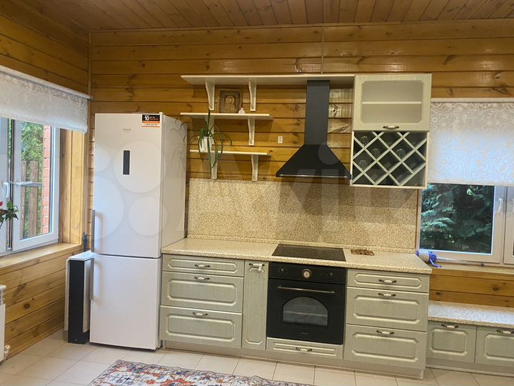 Дом 170 м² на участке 2 сот.