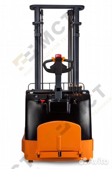 Водитель электроштабелер