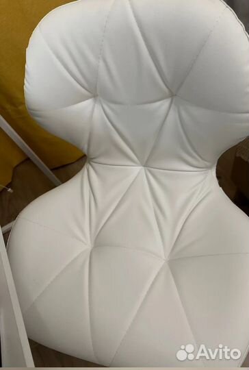 Стул ракушка для клиента