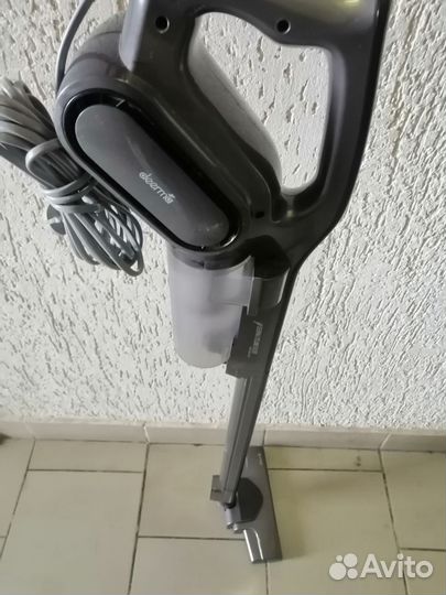 Вертикальный пылесос