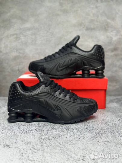 Кроссовки Nike Shox R4