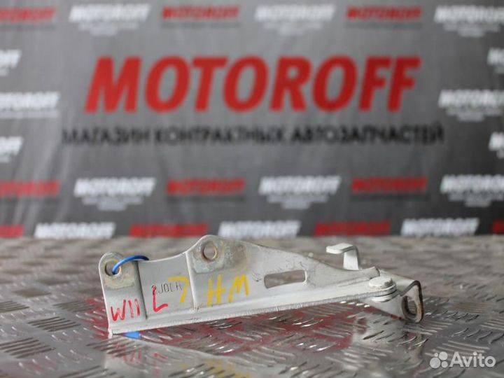 Шарнир капота Авенир W11 левый