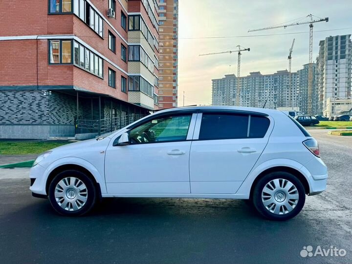 Opel Astra 1.6 МТ, 2013, 138 000 км