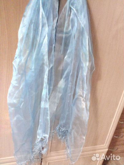 Очень легкий шарф 1,76 0,75 в отличном состоянии