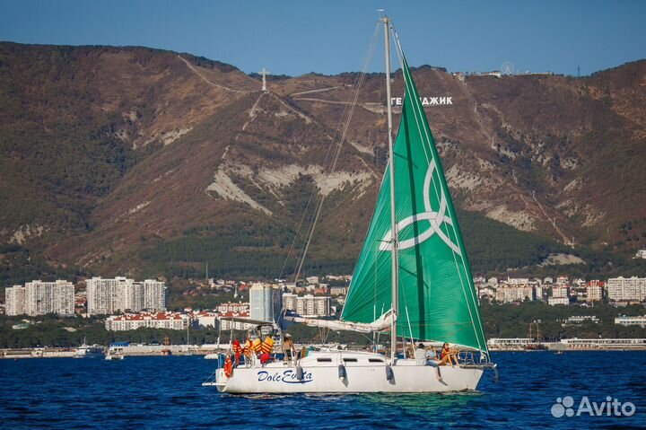 Аренда яхты, аренда катера, морские прогулки