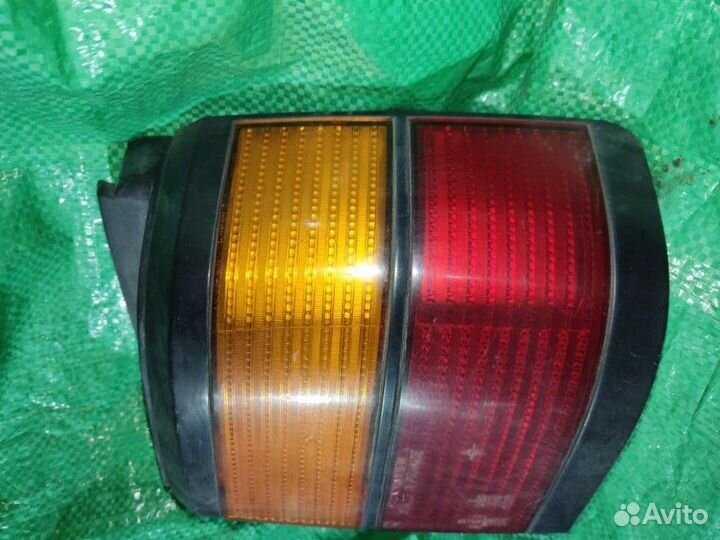 Фонарь задний правый Volkswagen Passat B3