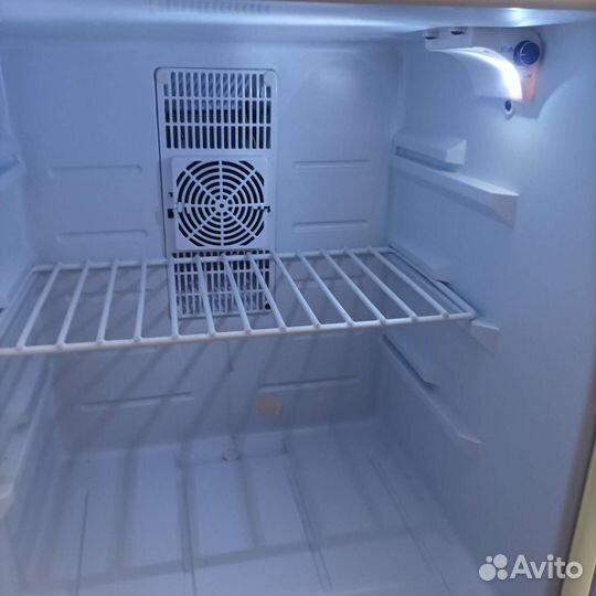Холодильник маленький