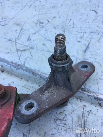 Моторчик стеклоочистителя передний Мерседес Бенз