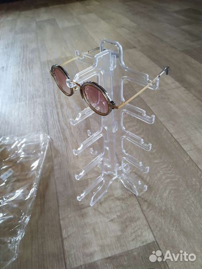 Подставка для очков