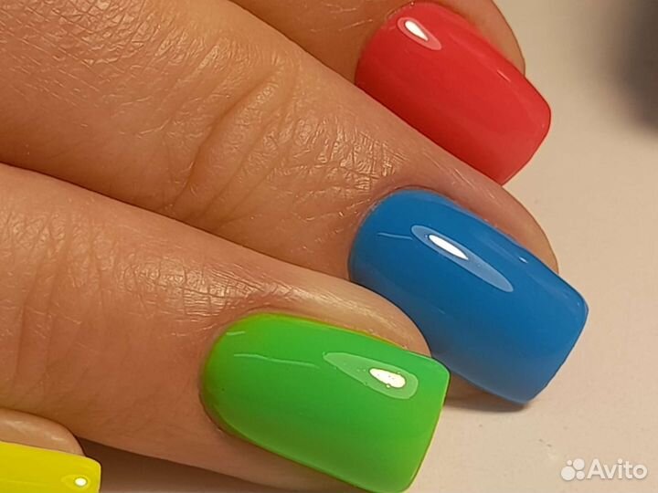 Маникюр. Педикюр