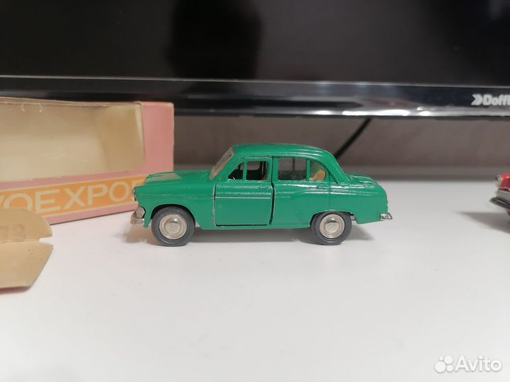 Москвичи 403 А7