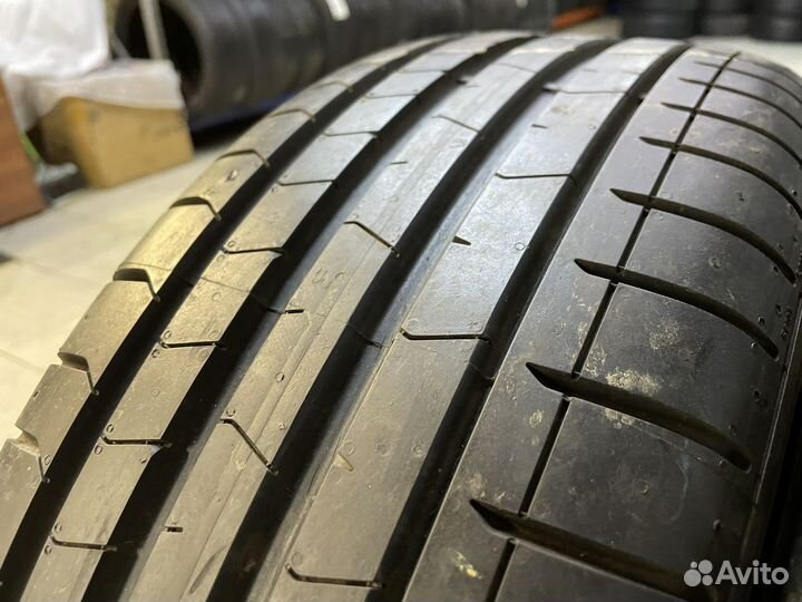 Pirelli P Zero PZ4 225/45 R19 96Y