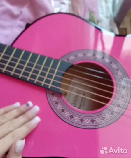 Едко Розовая Гитара