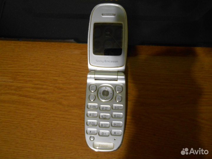 Кнопочные ретро тлф расклад Motorola Samsyng Sony