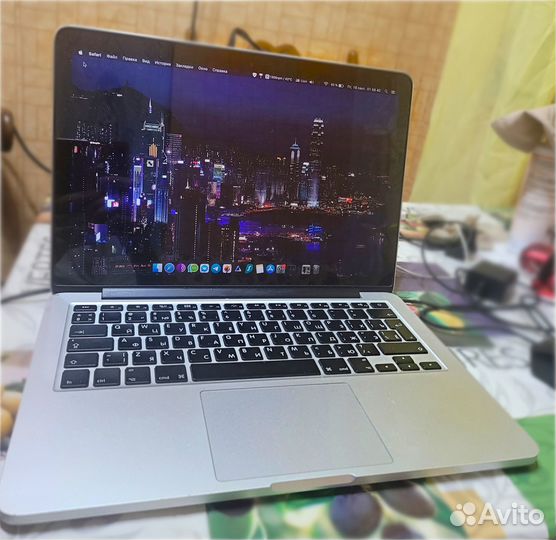 Macbook pro 13 2015 early 8/512gb