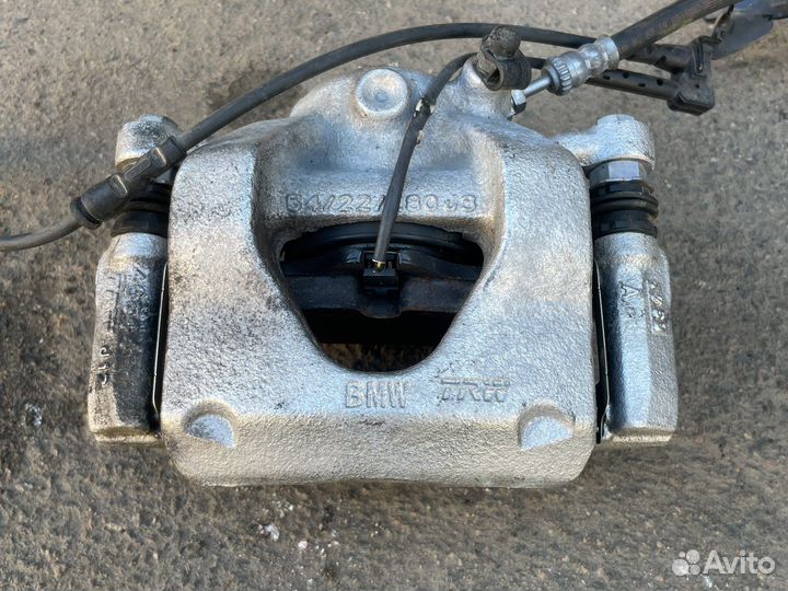 Суппорт передний левый правый mini F55 F56 B38