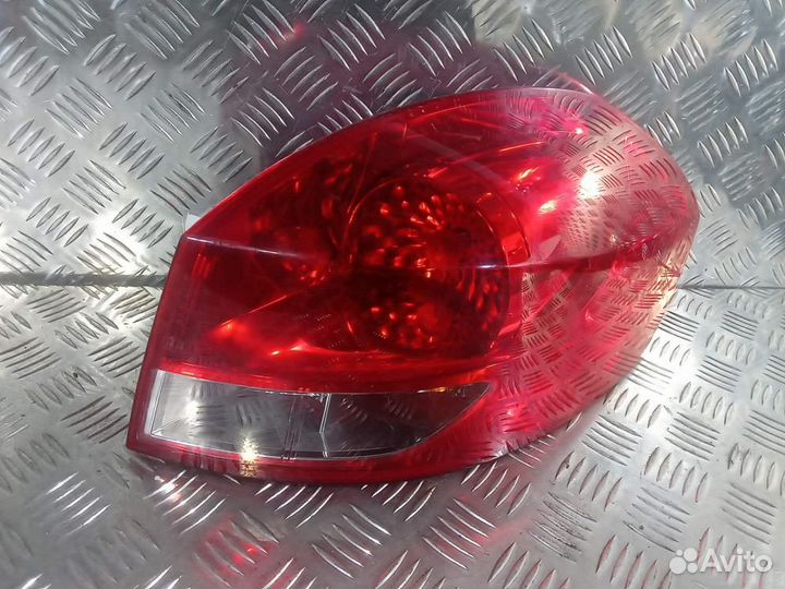Фонарь 8200586844 Renault Clio 3 (2005-2012)