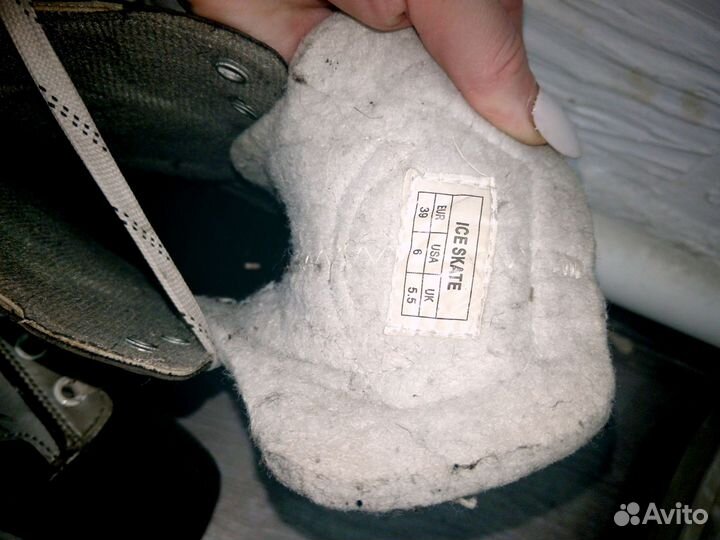 Коньки хоккейные