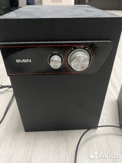 Компьютерные колонки с сабвуфером