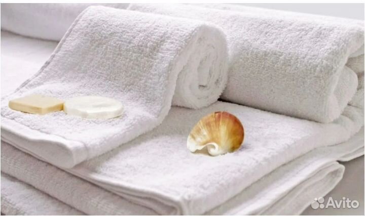 Полотенца белые