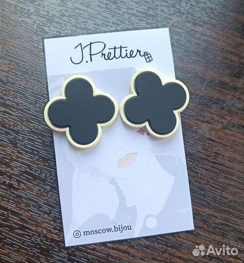 Серьги-гвоздики (новые)