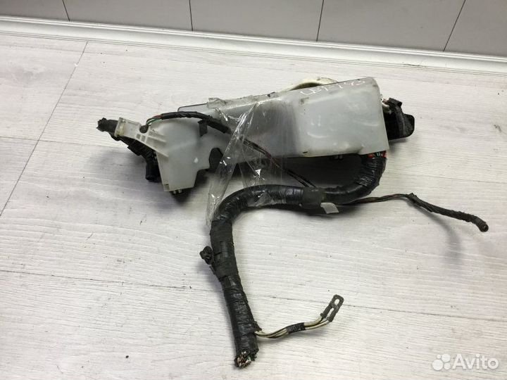 Блок реле и предохранителей Toyota Corolla 1.6