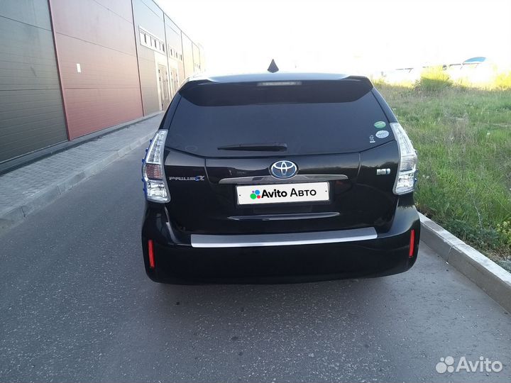 Toyota Prius Alpha 1.8 CVT, 2014, 226 000 км